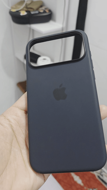 Ốp lưng Apple iPhone 17 Pro Max Đen. Mua bán Phụ kiện (Màn hình, Chuột...) tại Huyện Dầu Tiếng Bình Dương được đăng bởi phan phan 03 hình 1