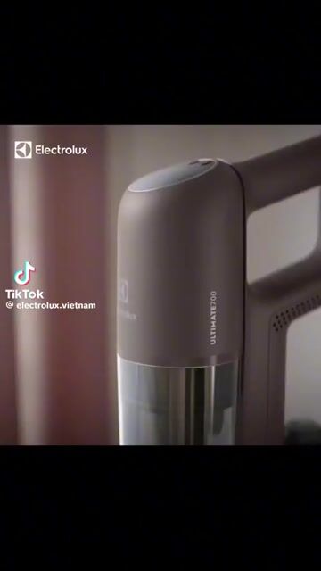 Máy hút bụi electrolux. Mua bán Nội thất, đồ gia dụng khác tại Quận Gò Vấp Tp Hồ Chí Minh được đăng bởi Trần bích trâm hình 1