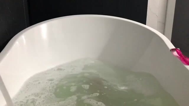 Model - YouFetishDream cei