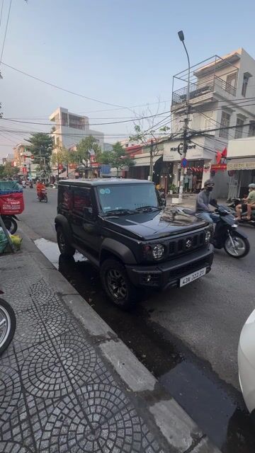 Suzuki Jimny Đen 15.000km chính chủ. Mua bán Ô tô tại Quận Hải Châu Đà Nẵng được đăng bởi quốc tin hình 1
