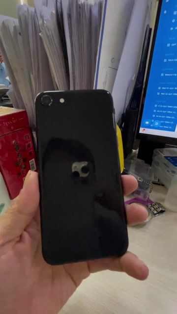 Apple iPhone SE 64GB Đen zin full bao mượt. Mua bán Điện thoại tại Quận 8 Tp Hồ Chí Minh được đăng bởi Tantaimobile hình 1