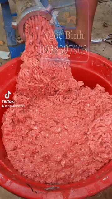Thức ăn thú cưng gà tươi xay nhuyễn. Mua bán Phụ kiện, Thức ăn, Dịch vụ tại Quận 10 Tp Hồ Chí Minh được đăng bởi Ngọc Bình hình 1