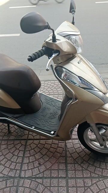 Honda Lead 2016 màu Vàng đồng. Mua bán Xe máy tại Quận Phú Nhuận Tp Hồ Chí Minh được đăng bởi Phạm Thiên Quốc hình 1