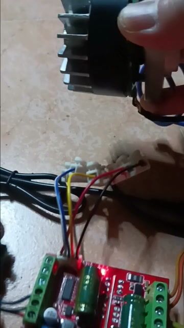 Động cơ Ryobi 800W 36v còn 98%. Mua bán Đồ chuyên dụng, Giống nuôi trồng tại Quận 3 Tp Hồ Chí Minh được đăng bởi Kiên  hình 1