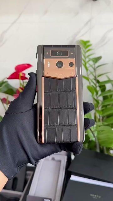Vertu Metavertu 2 Max Đen Vàng. Mua bán Điện thoại tại Thành phố Thủ Đức Tp Hồ Chí Minh được đăng bởi Nguyễn Minh Thiện hình 1