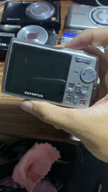 Máy ảnh Olympus μ 700. Mua bán Máy ảnh, Máy quay tại Quận 10 Tp Hồ Chí Minh được đăng bởi Nguyễn Thanh Sơn hình 1