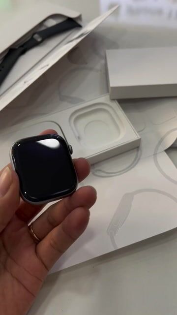 Apple Watch Series 11 GPS Xám 46mm. Mua bán Thiết bị đeo thông minh tại Huyện Hóc Môn Tp Hồ Chí Minh được đăng bởi Tuấn hình 1