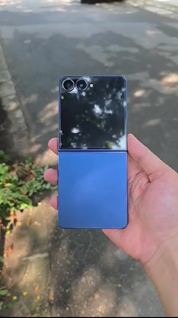 Samsung Z Flip 7 Chính Hãng BH T12/2026 Fullbox. Mua bán Điện thoại tại Quận Hà Đông Hà Nội được đăng bởi Hoàng hình 1