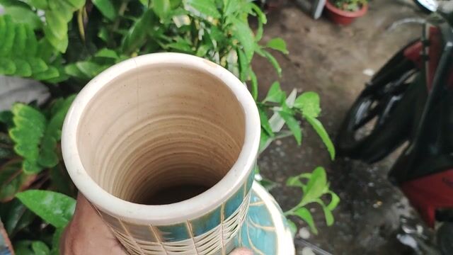 Bình hoa Gốm sứ Xanh Trắng Nâu 28cm. Mua bán Cây cảnh, đồ trang trí tại Quận 1 Tp Hồ Chí Minh được đăng bởi Gà Tre Phở QN TPHCM hình 1
