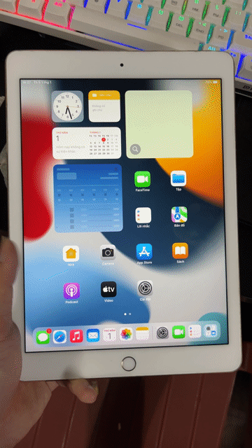 Apple iPad Air 2 32GB Vàng gold. Mua bán Máy tính bảng tại Quận Hai Bà Trưng Hà Nội được đăng bởi Gia Đồng hình 1