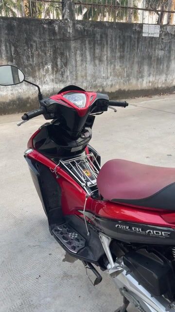 Honda Air Blade Đỏ đen. Mua bán Xe máy tại Quận Ninh Kiều Cần Thơ được đăng bởi CHXM MT Gia Bảo hình 1