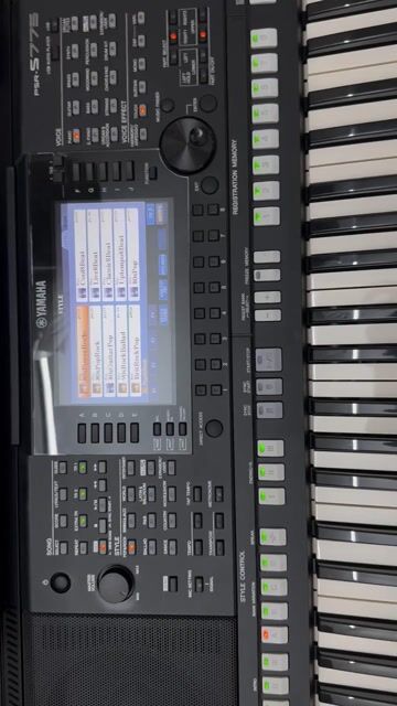 Đàn Organ Yamaha PSR-S775 Đen Cần Bán. Mua bán Nhạc cụ tại Quận Long Biên Hà Nội được đăng bởi Hiếu hình 1