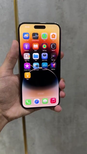 Apple iPhone 14 Pro Max 128GB Vàng Màn lưu ảnh. Mua bán Điện thoại tại Quận 12 Tp Hồ Chí Minh được đăng bởi Sang Mobile hình 1
