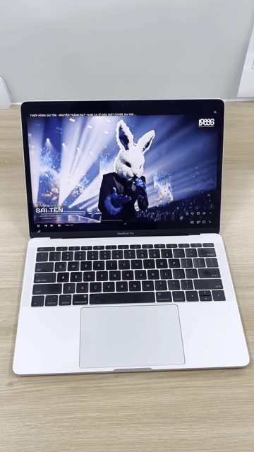 Apple Macbook Pro 2017 i5 8GB/256GB Bạc. Mua bán Laptop tại Huyện Tam Dương Vĩnh Phúc được đăng bởi Toàn Anh hình 1