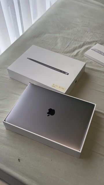 MACBOOK AIR M1 – ĐẸP KENG NHƯ MỚI, FULLBOX HỘP ZIN. Mua bán Laptop tại Thành phố Thủ Đức Tp Hồ Chí Minh được đăng bởi KHÔI MINH hình 1