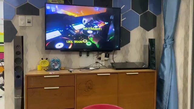 Sony BDV 9200w chỉ có 4 cột loa, dây và amply. Mua bán Tivi, Âm thanh tại Thành phố Dĩ An Bình Dương được đăng bởi Nguyên hình 1