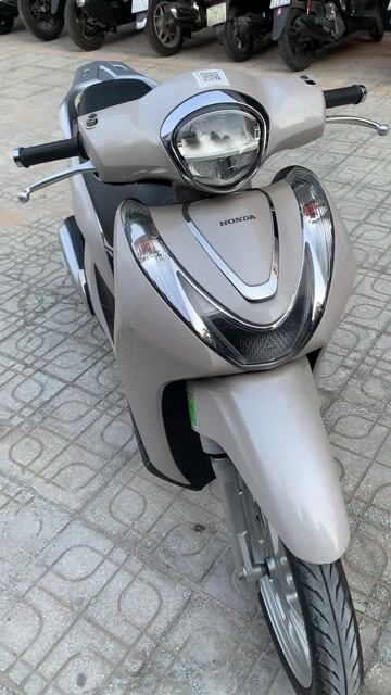 SH Mode 2020 Vàng Nâu BSTP Xe Đẹp Odo 25k Giá Tốt. Mua bán Xe máy tại Quận Gò Vấp Tp Hồ Chí Minh được đăng bởi Khương Phan hình 1