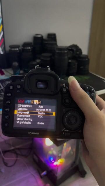 Máy ảnh Canon 7D Đen. Mua bán Máy ảnh, Máy quay tại Quận Nam Từ Liêm Hà Nội được đăng bởi Nguyễn Xuân Linh hình 1