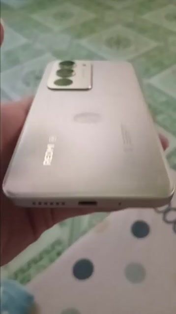 Xiaomi Redmi 15 5G 256GB Bạc. Mua bán Điện thoại tại Huyện Trảng Bom Đồng Nai được đăng bởi Trần Nguyễn hình 1