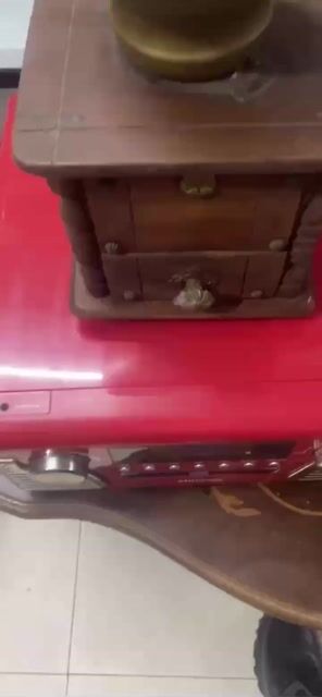 Cối xay tiêu xay cà phê cổ của  Pháp. Mua bán Đồ sưu tầm, đồ cổ tại Thành phố Thuận An Bình Dương được đăng bởi Hai lúa  hình 1