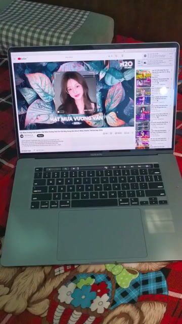 MacBook Pro 2019 i7 16 inch 512GB. Mua bán Laptop tại Thành phố Nam Định Nam Định được đăng bởi Trần Hiếu Nam hình 1