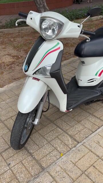 🌈😍🌈  Piaggio Liberty 3vie, mau trắng ZIN,hình thật. Mua bán Xe máy tại Quận Tân Phú Tp Hồ Chí Minh được đăng bởi Lê Trực hình 1
