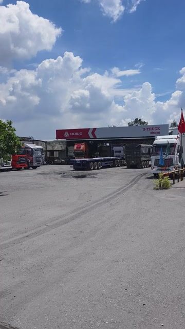 Xe tải Howo 4x2 8 tấn Thùng kín nhập khẩu dài 9,9m. Mua bán Xe tải, xe ben tại Thành phố Biên Hòa Đồng Nai được đăng bởi Howo vimid hình 1