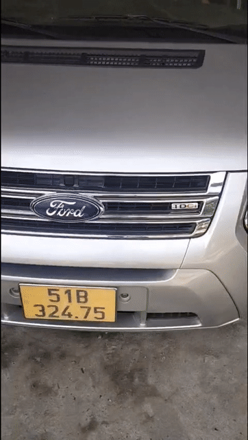 Ford Transit Luxury 2019 Bạc. Mua bán Ô tô tại Huyện Hóc Môn Tp Hồ Chí Minh được đăng bởi Hồ Dũng Chí hình 1