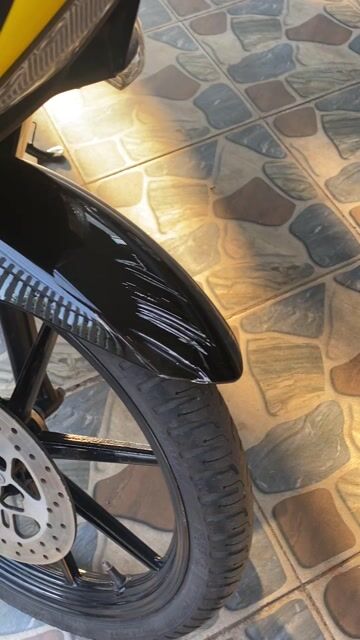 Yamaha Exciter 150 2019 Vàng đen. Mua bán Xe máy tại Thành phố Buôn Ma Thuột Đắk Lắk được đăng bởi Phạm hoàng tuấn hình 1