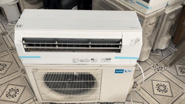 Máy Lạnh Nội Địa Nhật Mitsubishi Gương 2HP. Mua bán Máy lạnh, điều hoà tại Thành phố Biên Hòa Đồng Nai được đăng bởi Hàng Nhật Biên Hoà  hình 1