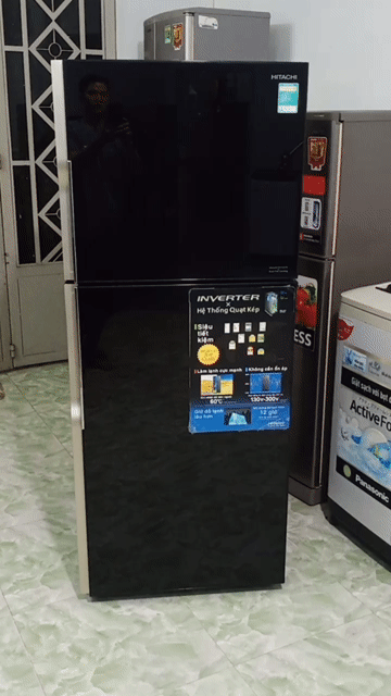Tủ lạnh Hitachi 335L INVERTER zin đẹp bao ship. Mua bán Tủ lạnh tại Quận 3 Tp Hồ Chí Minh được đăng bởi LÊ DƯƠNG 87 hình 1