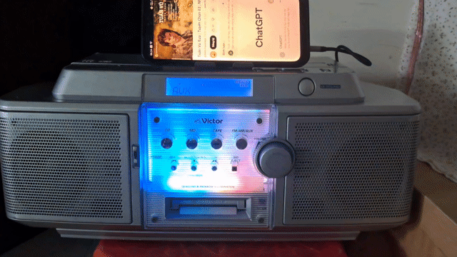 Tivi 7 inch Đỏ Nghe radio FM. Mua bán Tivi, Âm thanh tại Thành phố Dĩ An Bình Dương được đăng bởi lộc hình 1