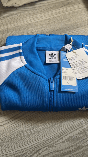 Áo khoác Adidas Unisex S, L Xanh Trắng. Mua bán Quần áo tại Quận Bình Thạnh Tp Hồ Chí Minh được đăng bởi Giàu Đặng hình 1