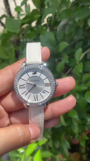 Đồng hồ Swarovski Aila Day Nữ Thép Bạc. Mua bán Đồng hồ tại Huyện Nhà Bè Tp Hồ Chí Minh được đăng bởi Hoa Sen Đồ Nhật hình 1