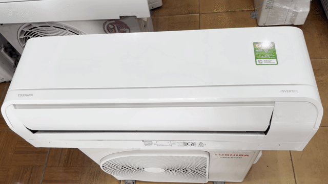 Máy lạnh Toshiba inverter 1 hp máy lướt đẹp mới95%. Mua bán Máy lạnh, điều hoà tại Thành phố Trà Vinh Trà Vinh được đăng bởi Công Ty TNHH TM DV VT Kỹ Thuật  Hoàng Phúc hình 1