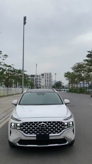 Hyundai Santa Fe 2021 Cao cấp 2.2L HTRAC. Mua bán Ô tô tại Quận Thanh Xuân Hà Nội được đăng bởi ĐÀM HÙNG CAR  hình 1