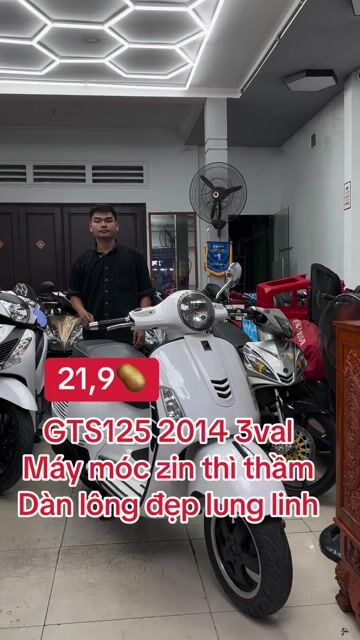 Piaggio Vespa GTS 125 2015 Trắng. Mua bán Xe máy tại Thành phố Thủ Đức Tp Hồ Chí Minh được đăng bởi Lê Hạnh hình 1