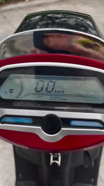 Espero Vespa S 2022 50cc Trắng. Mua bán Xe máy tại Quận Cầu Giấy Hà Nội được đăng bởi Anh Khoa hình 1