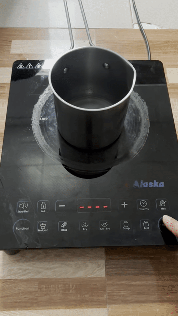 Bếp hồng ngoại Alaska Đen mặt kính có tiếng nói. Mua bán Bếp, lò, đồ điện nhà bếp tại Quận Liên Chiểu Đà Nẵng được đăng bởi Quang Tiến hình 1