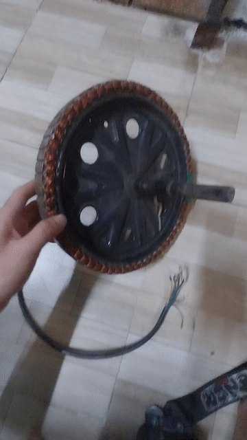 lõi 800w vành 12, ic 2k đen chỉ đỏ. Mua bán Phụ tùng xe tại Thành phố Thuận An Bình Dương được đăng bởi Tiến Huy hình 1