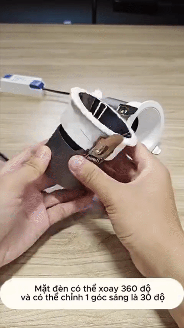Đèn Spotlight Âm Trần 12W Chip Bridgelux 6000K. Mua bán Đèn tại Thành phố Dĩ An Bình Dương được đăng bởi hàng mới thanh lý 1 nữa giá hình 1