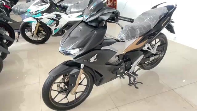 🏍HONDA WINNER V2🏍 DATE 2019 MÀU ĐÈN HUYỀN BÍ. Mua bán Xe máy tại Quận Ô Môn Cần Thơ được đăng bởi XE MÁY QUANG TRẦN chuyen bán xe trúng thưởng  hình 1