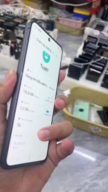 Samsung Galaxy S21 FE 5G 128GB Đen Zin. Mua bán Điện thoại tại Quận 4 Tp Hồ Chí Minh được đăng bởi Quốc Đạt 888 hình 1