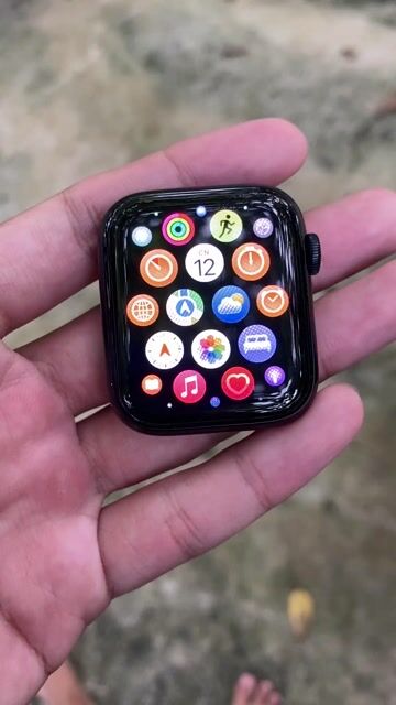 Apple Watch SE 2 đen 44mm ( 2024) có fix khi gdtt. Mua bán Thiết bị đeo thông minh tại Thành phố Rạch Giá Kiên Giang được đăng bởi N V hình 1