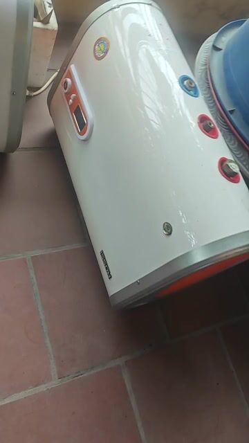 Bình nóng lạnh Rossi 30L Trắng. Mua bán Thiết bị vệ sinh, nhà tắm tại Huyện Thanh Trì Hà Nội được đăng bởi Hữu Chinh hình 1