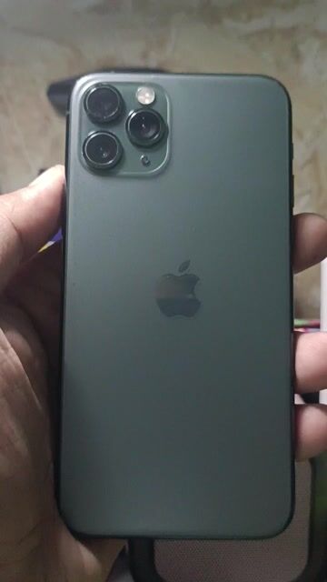 iPhone 11 Pro 256GB 1 sọc ngang mờ. Mua bán Điện thoại tại Thành phố Dĩ An Bình Dương được đăng bởi ĐT Có Sao Ghi Vậy Bán Tại Nhà Có ship trực tiếp BD SG có GL  hình 1