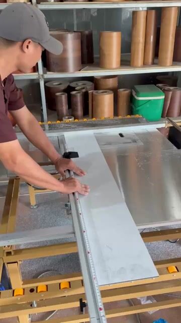 Máy cưa bàn trượt Mini 2 lưỡi. Mua bán Đồ chuyên dụng, Giống nuôi trồng tại Quận Bình Tân Tp Hồ Chí Minh được đăng bởi son bui hình 1