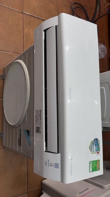 Máy lạnh Daikin inverter 1.5hp  máy lướt đẹp 2024. Mua bán Máy lạnh, điều hoà tại Quận 7 Tp Hồ Chí Minh được đăng bởi Công Ty TNHH TM DV VT Kỹ Thuật  Hoàng Phúc hình 1
