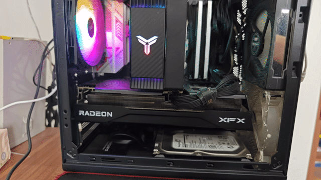 Card đồ họa XFX Radeon 9600XT 8G. Mua bán Linh kiện (RAM, Card...) tại Huyện Hoa Lư Ninh Bình được đăng bởi Eric hình 1