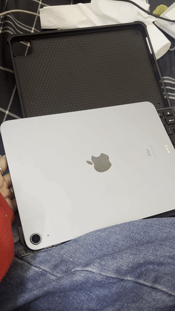 Apple iPad Air 4 64GB Bạc. Mua bán Máy tính bảng tại Quận Thanh Xuân Hà Nội được đăng bởi Nga Nguyễn Lưu Quỳnh hình 1